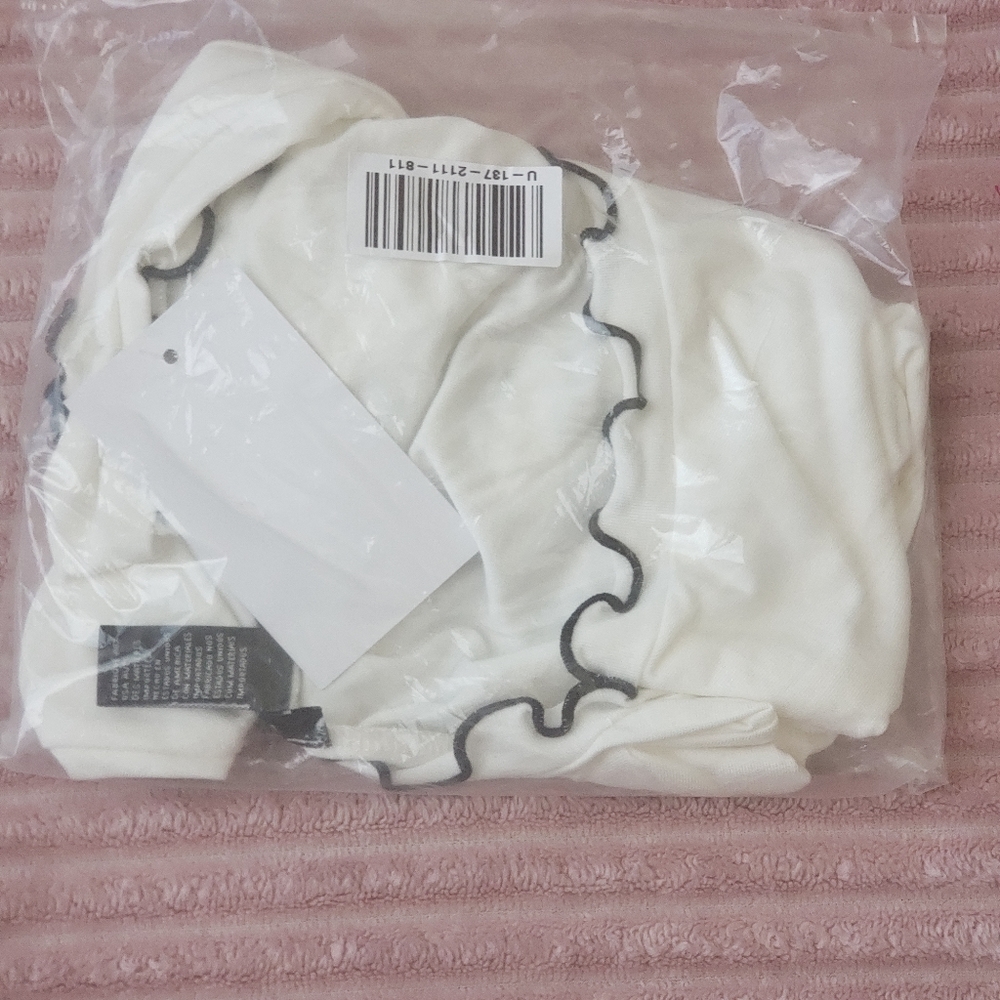 ✅3 for$25✅SEXY WHITE TIE AROUND CROP TOP NEW🔥 - Picture 7 of 7